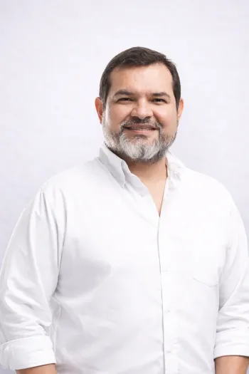 Cristian Saxton - Chief Executive Officer of Nutrica